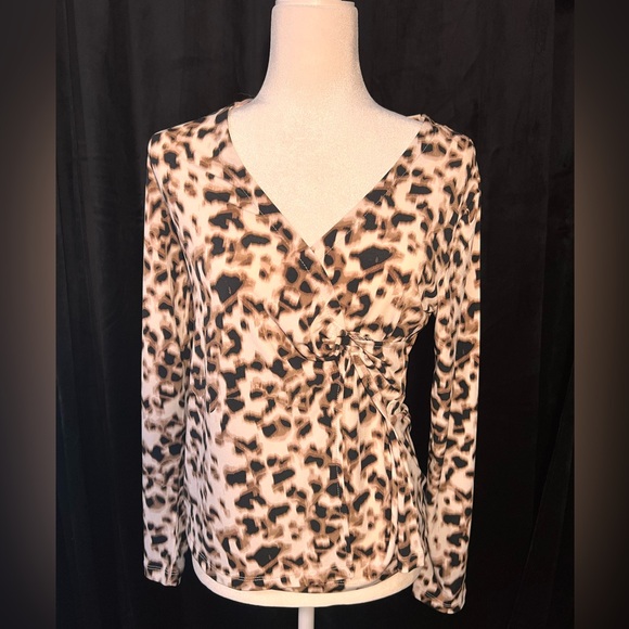 Tahari Size M, NWOT:  Animal Print Wrap Top - Picture 1 of 4